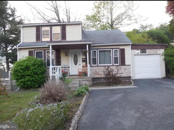 1107 Woodward St, Lebanon, PA 17046