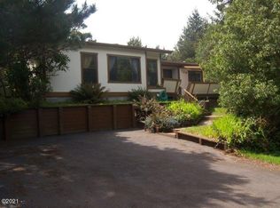 129 SW 86th Ct, South Beach, OR 97366