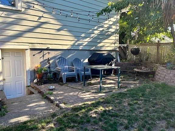 3rd image of 907 NW 61st St #B