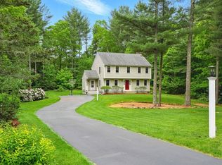 41 Newcombs Mill Rd, Kingston, MA 02364