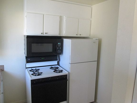 4th image of 201 W Buena Vista St APT B