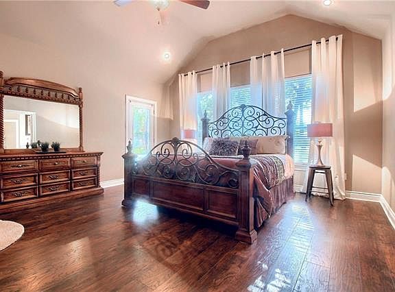 2nd image of 138 Elm Wood Dr