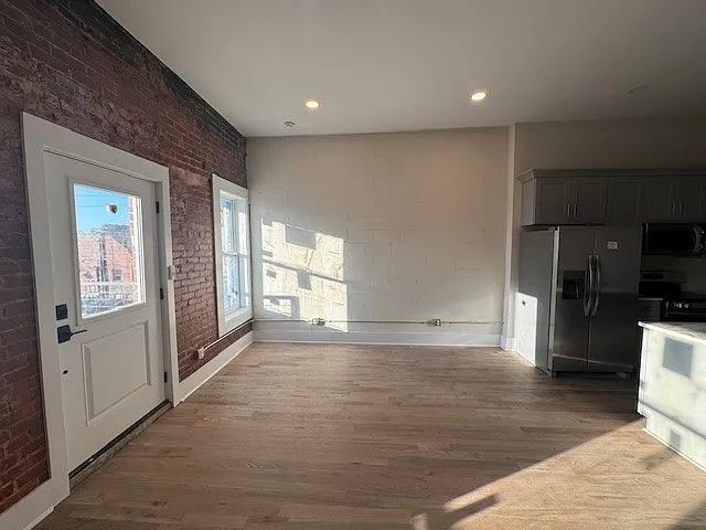 530 2nd St #B — Photo 11