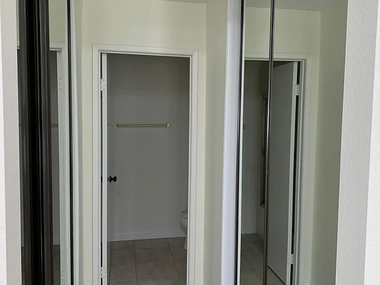 311 Stanford Ct — Photo 12