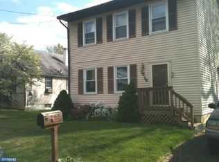 2626 Phipps Ave, Willow Grove, PA 19090