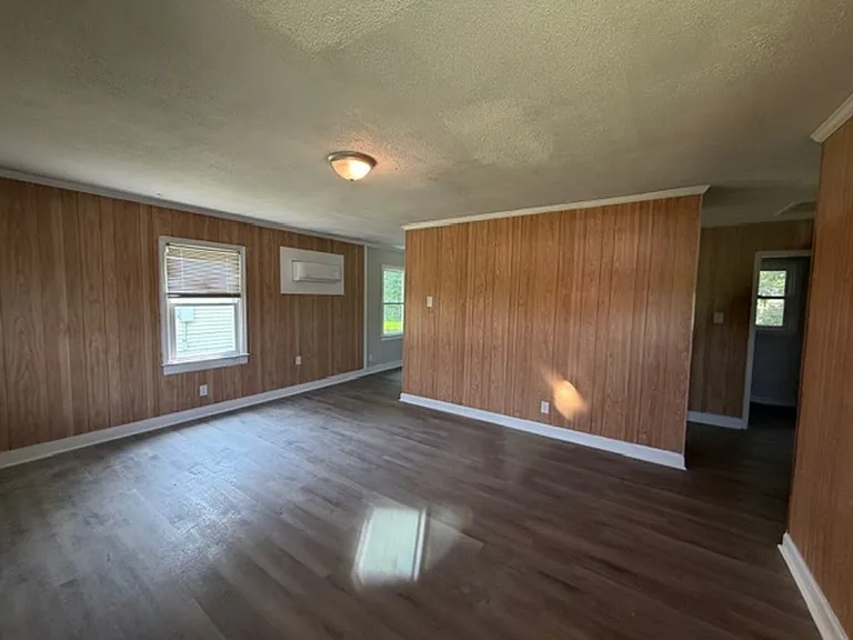 609 Marcella Dr — Photo 2