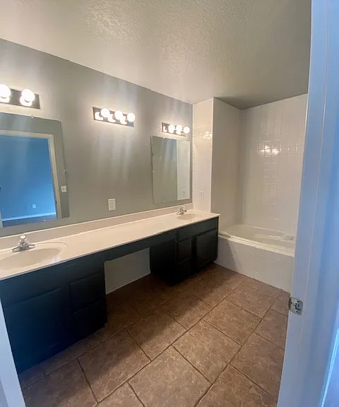 3225 Silverton St — Photo 16
