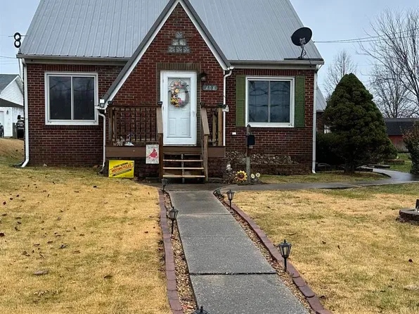 408 E Water St, Pinckneyville, IL 62274