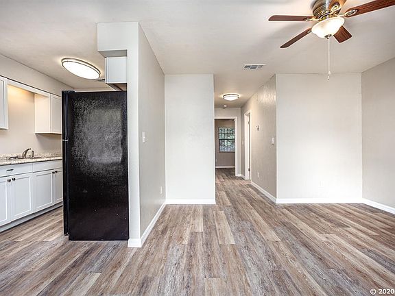 3rd image of 1523 NW 7th St #B-8