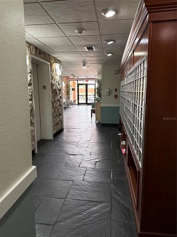 2 bed, 2.0 bath, 1330 sqft, $4,000 — Photo 4