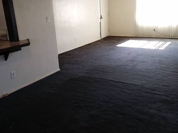 5th image of 721 Cherry Dr APT 5