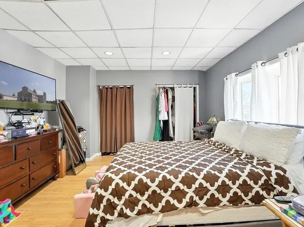 163 Lincoln Street image 15 of 27