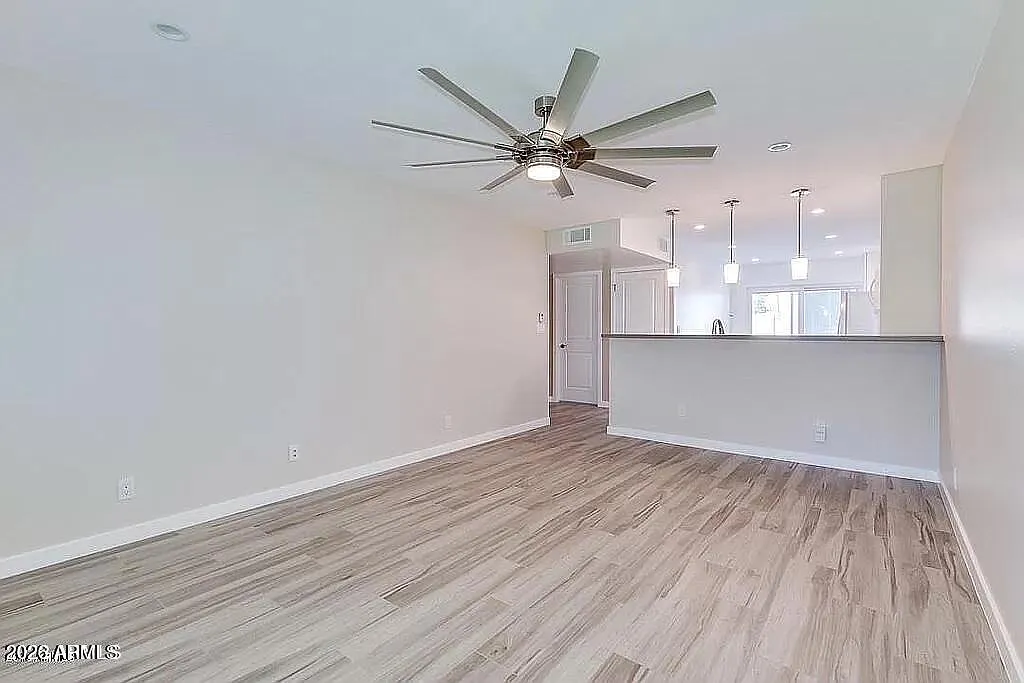 2 bed, 2.0 bath, 900 sqft, $2,550 — Photo 4