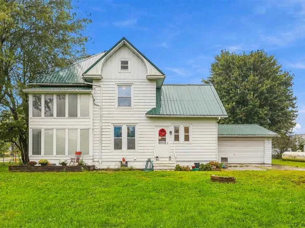 1157 Raspberry Ave, Brighton, IA 52540