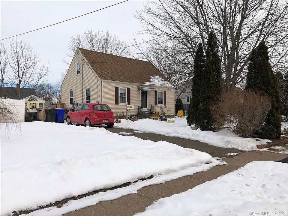 2nd image of 44 Millbrook Dr