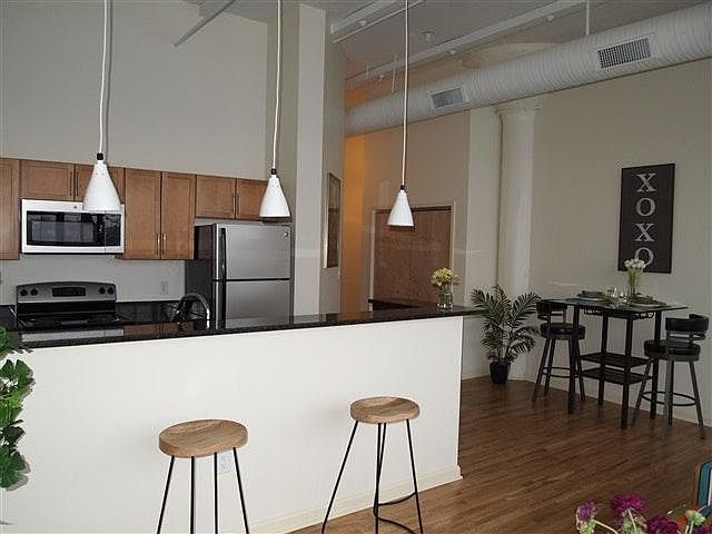 2nd image of 140 Huyshope Ave APT 619