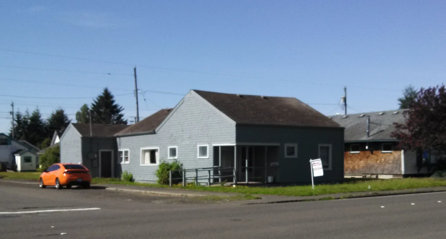 2638 Simpson Ave photo 1