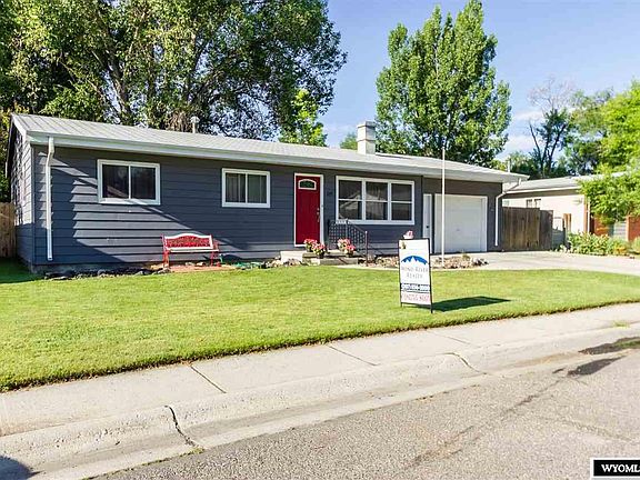 2nd image of 329 Moose Dr