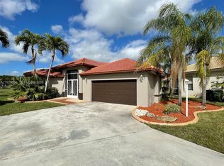 2710 Augusta Dr, Homestead, FL 33035