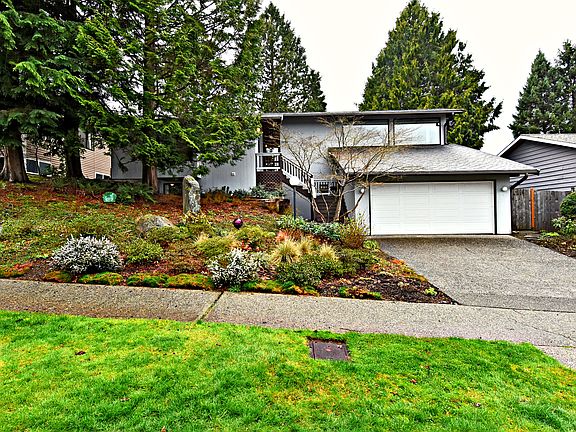 2nd image of 10021 41st Ave NE