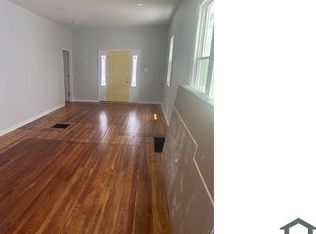 1050 S 26th St, Louisville, KY 40210