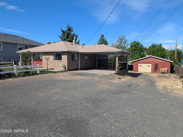 904 S 48th Ave, Yakima, WA 98908