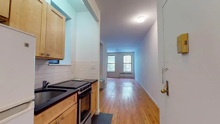 Rented by Bond New York | media 9