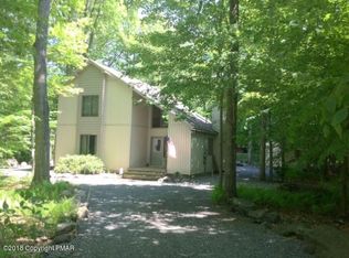 334 Partridge Dr, Pocono Lake, PA