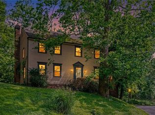 139 Alleyne Dr, Pittsburgh, PA 15215