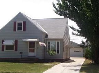 8407 Deerfield Dr, Parma, OH