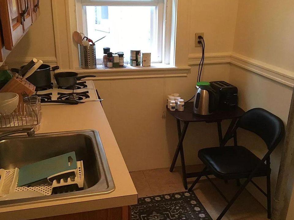 2nd image of 143 Park Dr #19L