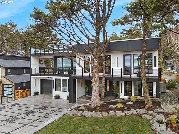 2nd image of 1659 Forest Lawn Rd