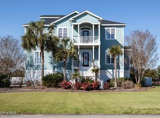 8308 Lakeview Dr, Wilmington, NC 28412