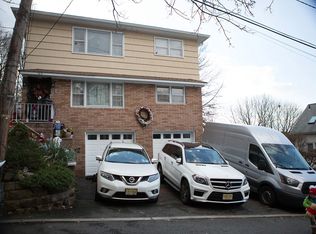 102 Kossuth St #1, Wallington, NJ 07057