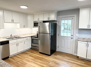 139 S Main St, Laconia, NH 03246