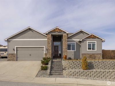 457 Whisper Place, Chelan, WA, 98816