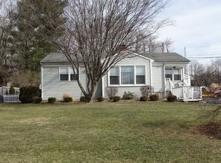 1 Terry Dr, Danbury, CT 06811