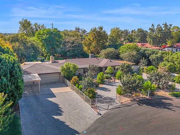 3rd image of 4221 E EMELITA Avenue