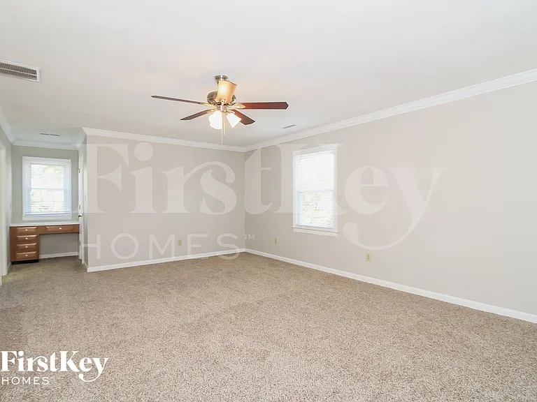 2105 Mirus Ct — Photo 9