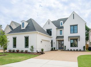 208 Chadwick Woods Ln, Collierville, TN 38017