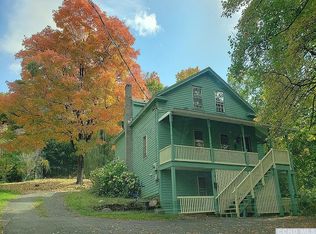 33 High St, Chatham, NY 12037