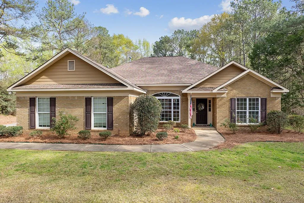 1012 Crosswinds Dr photo 1