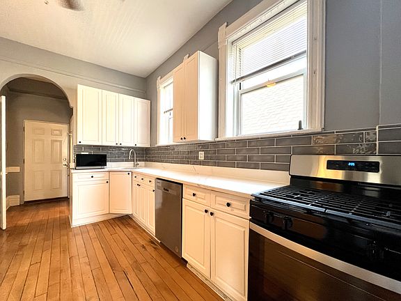 2nd image of 2327 W McLean Ave APT 2F