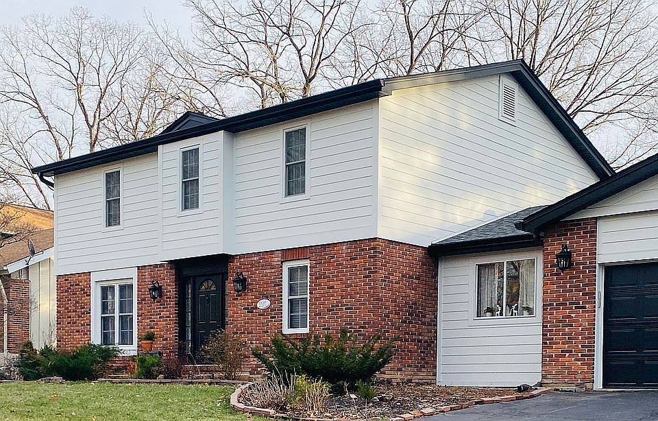 1st image of 2107 Lakeview Dr
