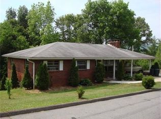 104 Sunrise St, Murphy, NC 28906