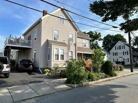 5 Clinton St, Newton, MA