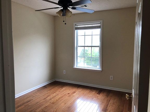 5th image of 4645 Valais Ct Unit 16