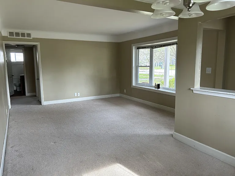 4024 W Webster Rd — Photo 6