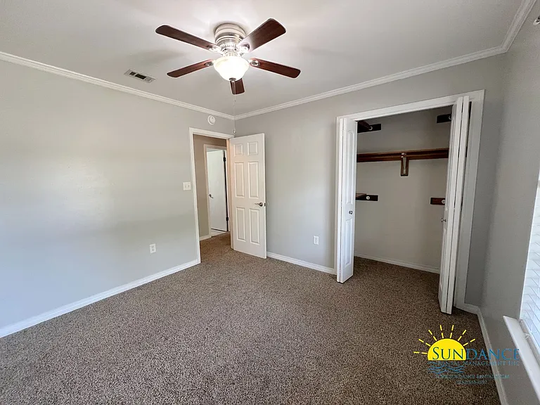 253 Grand Prix Dr — Photo 16