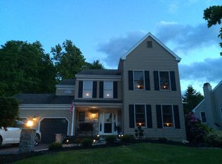 104 Runnymede Dr, Lansdale, PA 19446